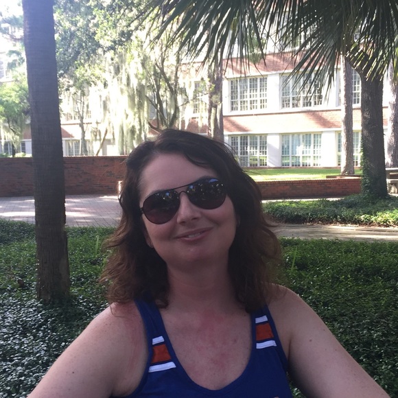 Meet your Posher, Tara - Picture 1 of 1